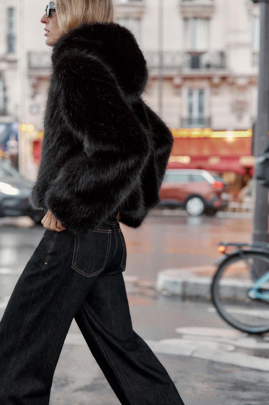 SHORT FAUX FUR HOODED COAT