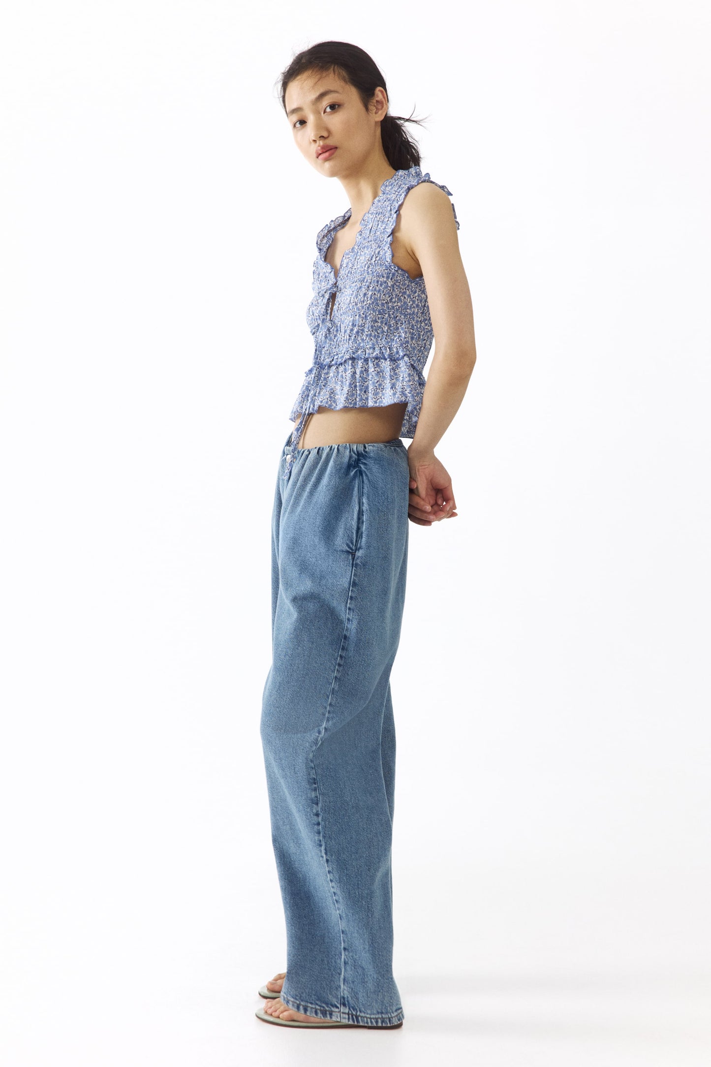 Tie-detail smocked top Floral